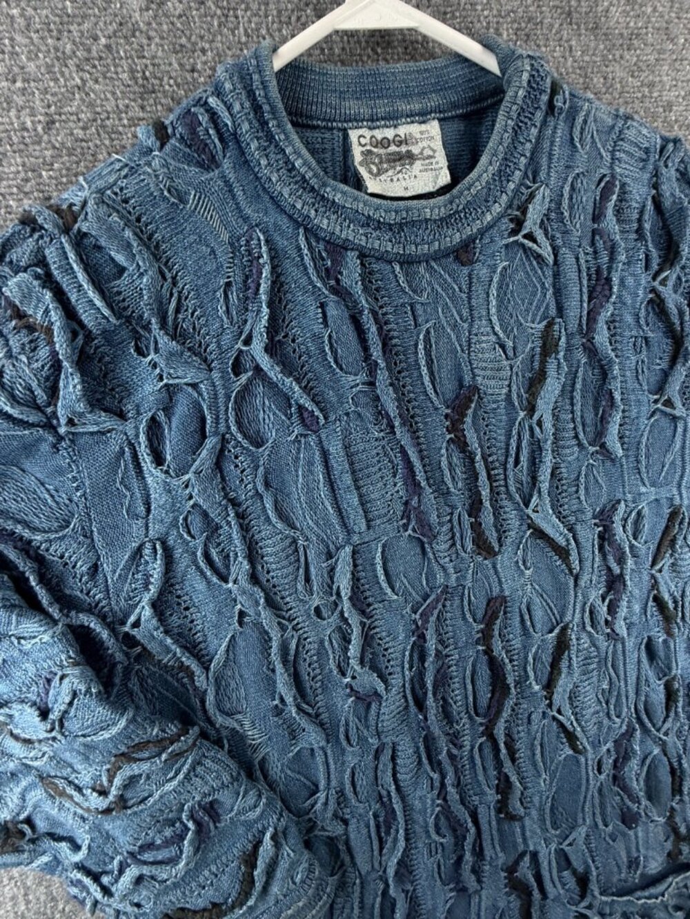 COOGI Blues Australia Sweater Women Pullover Knit Medium Blue Heavyweight Long - Picture 3 of 16